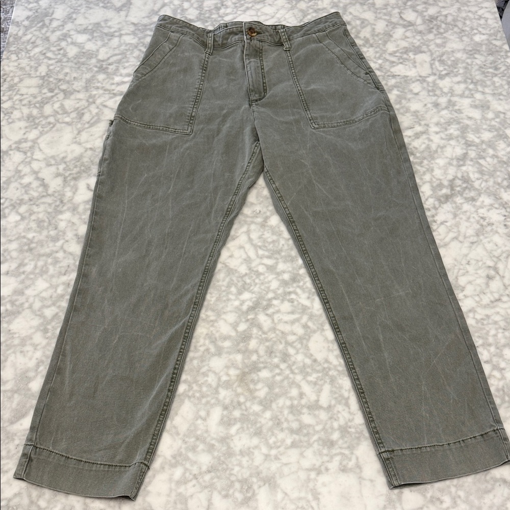 Old Navy Women's Sage Green Chinos